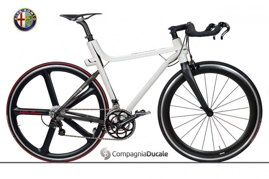  Alfa Romeo 4C IFD Bicycle 2013 года  (фото 2 из 4)